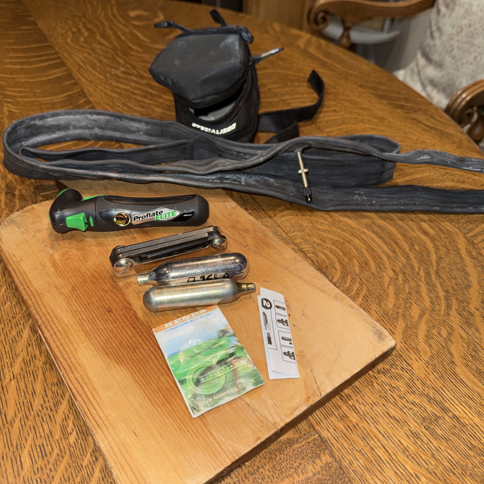Specialized Bike Tire Repair Kit W/Saddle Bag CO2 Cartridges