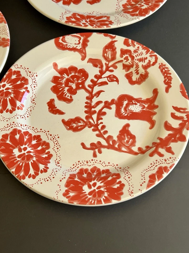 Juego De 4 Platos De Cena Estilo Anthropologie Rojo Floral 10.75" Hecho en Portugal Foto 3 de 4