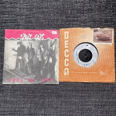 Stray Cats original UK 7'' vinyl x2 You Don t Believe Me + Rock This Town