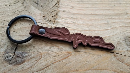 Embossed Leather Keychain for Supra MK4 Key Fob - Foto 4 di 5