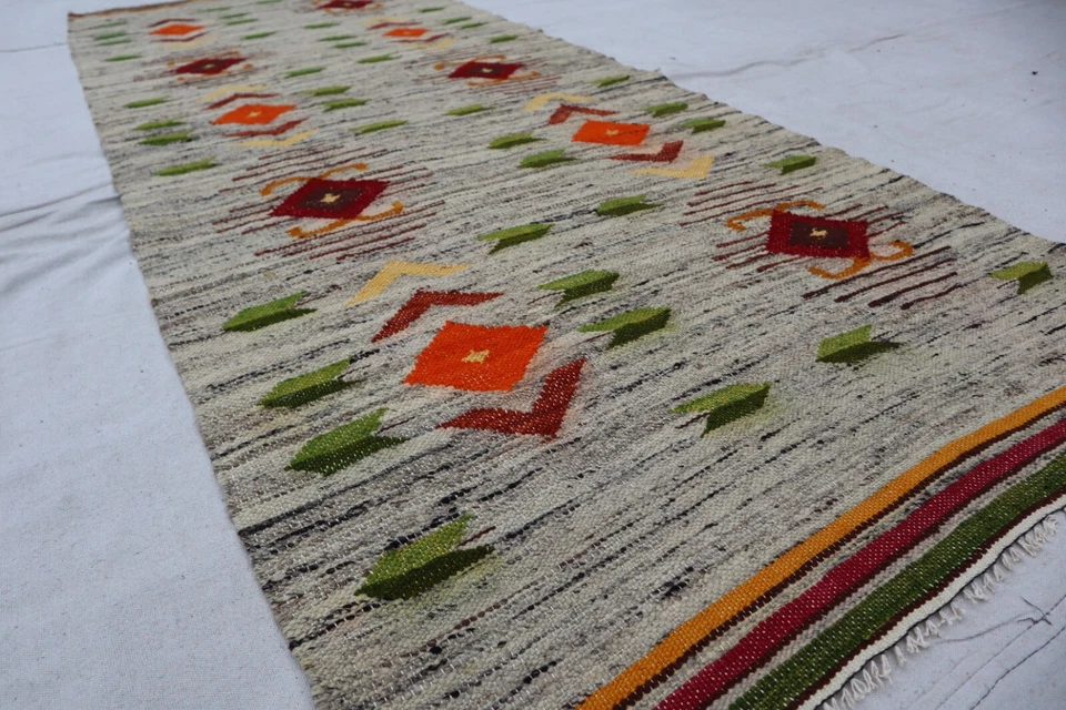 2x6 Vintage American Indian Navajo Rug, Blanket. - Image 4 of 4