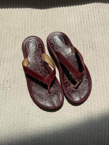 OluKai Paniolo Women’s 8 Ohia Red Leather Flip Flop Sandals 20129-OROR Rare
