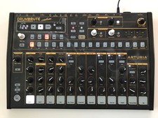 Arturia Drumbrute Analog Drum Synthesizer Cre...