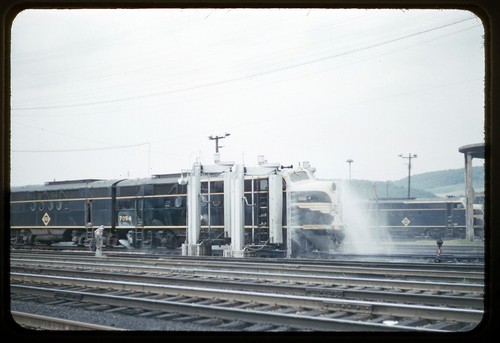 ERIE EMD FT Wash Rack Scene Hornell, NY Original RB Kodachrome Slide