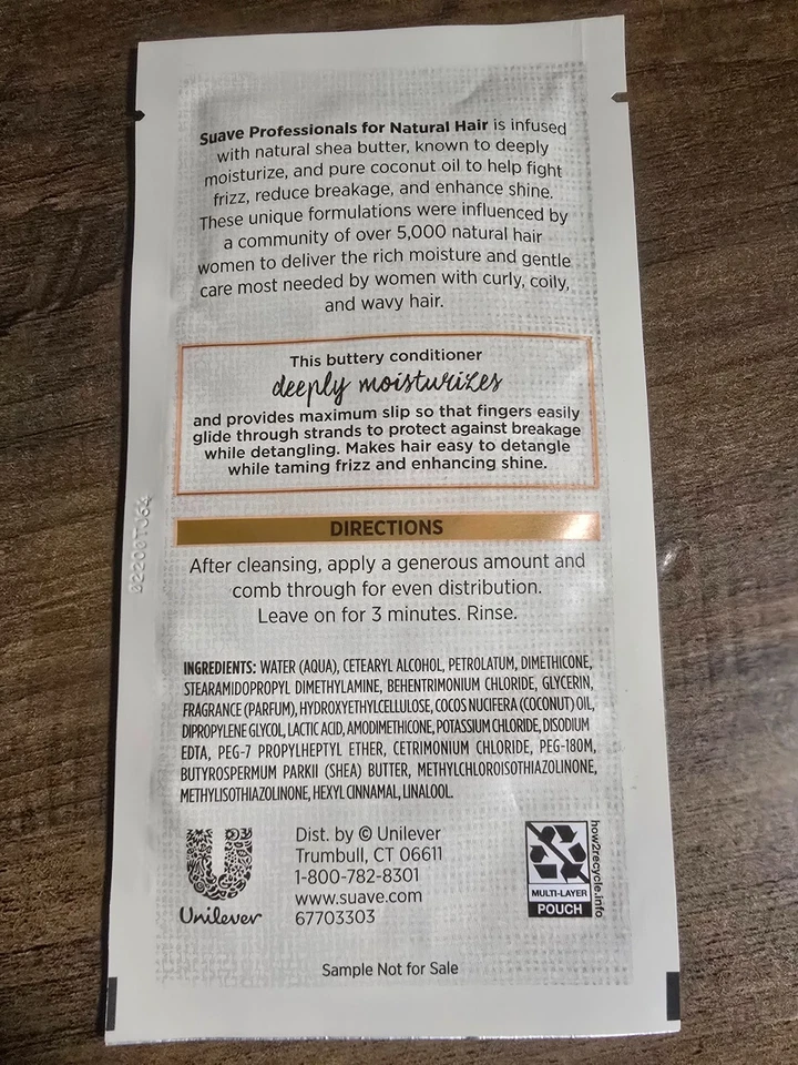 Suave Acondicionador Hidratante para Rizos con Manteca de Karité y Aceite de Coco PURO, 0.51 OZ Foto 3 de 3