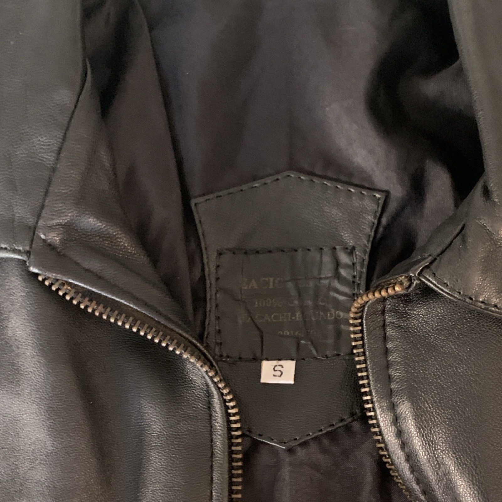 Cache Women's Black Leather Solid Zip Closure Bas… - image 2