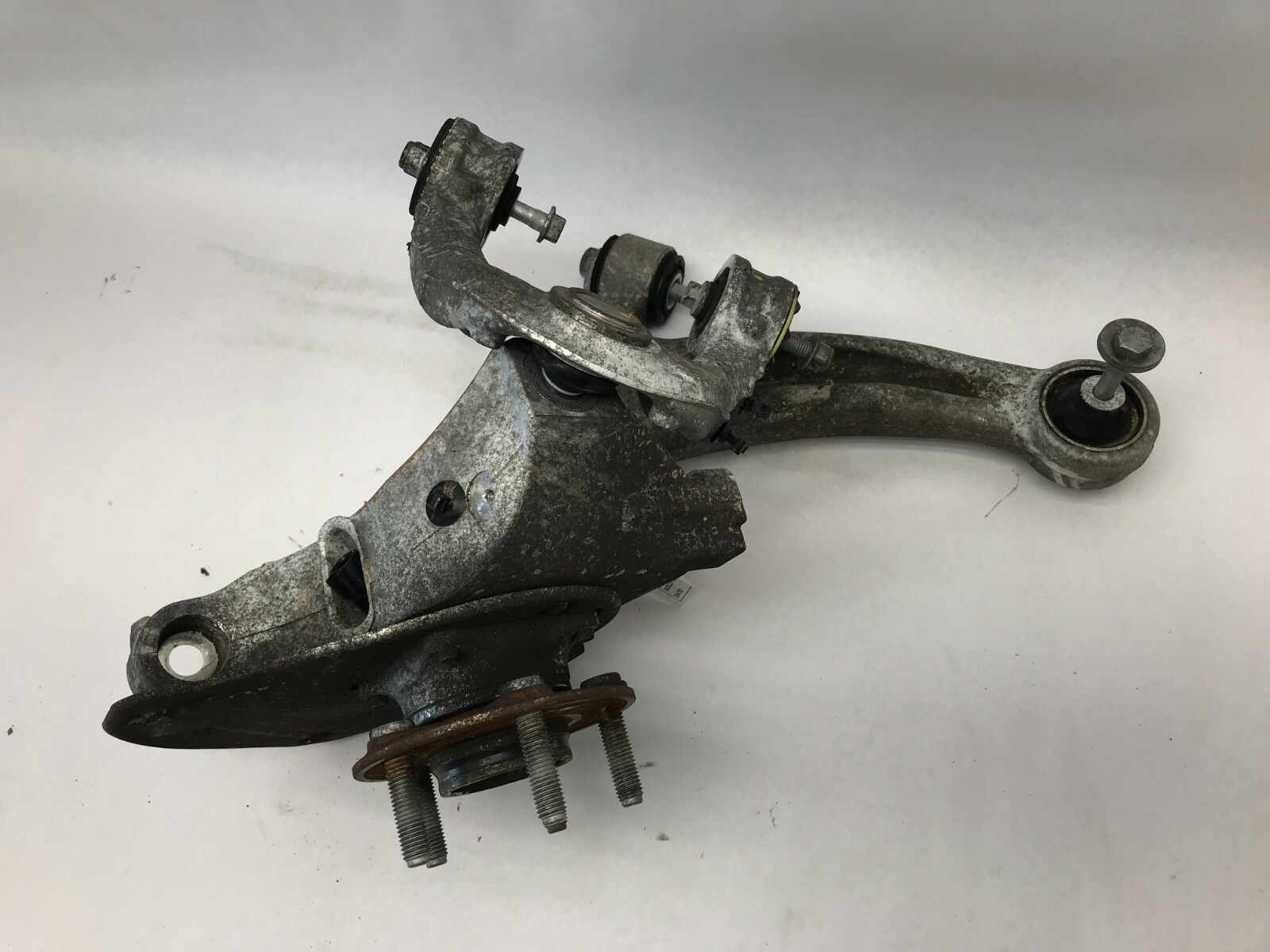 07-16 ASTON MARTIN V8 VANTAGE KNUCKLE HUB FRONT LEFT DRIVER SIDE OEM