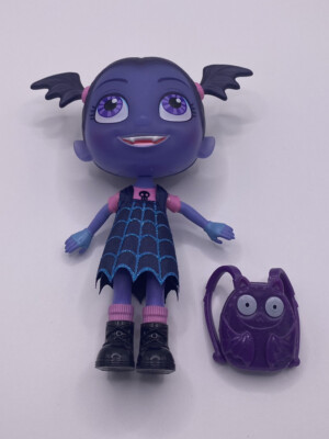 Disney Junior Vampirina Vee 5 Inch Figure With Bootastic Backpack