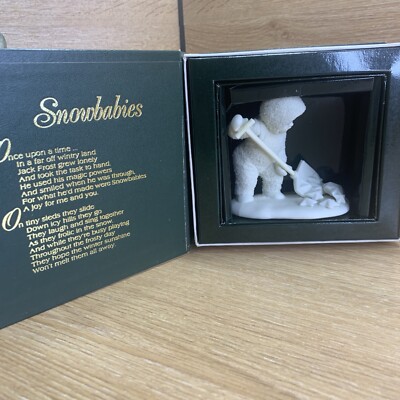 Dept 56 Winter Tales Of The Snowbabies  68373  So Much Work To Do   Figurine