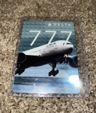DELTA AIR LINES PILOT TRADING CARD 45 BOEING B777-200LR CARD 2016 RARE!