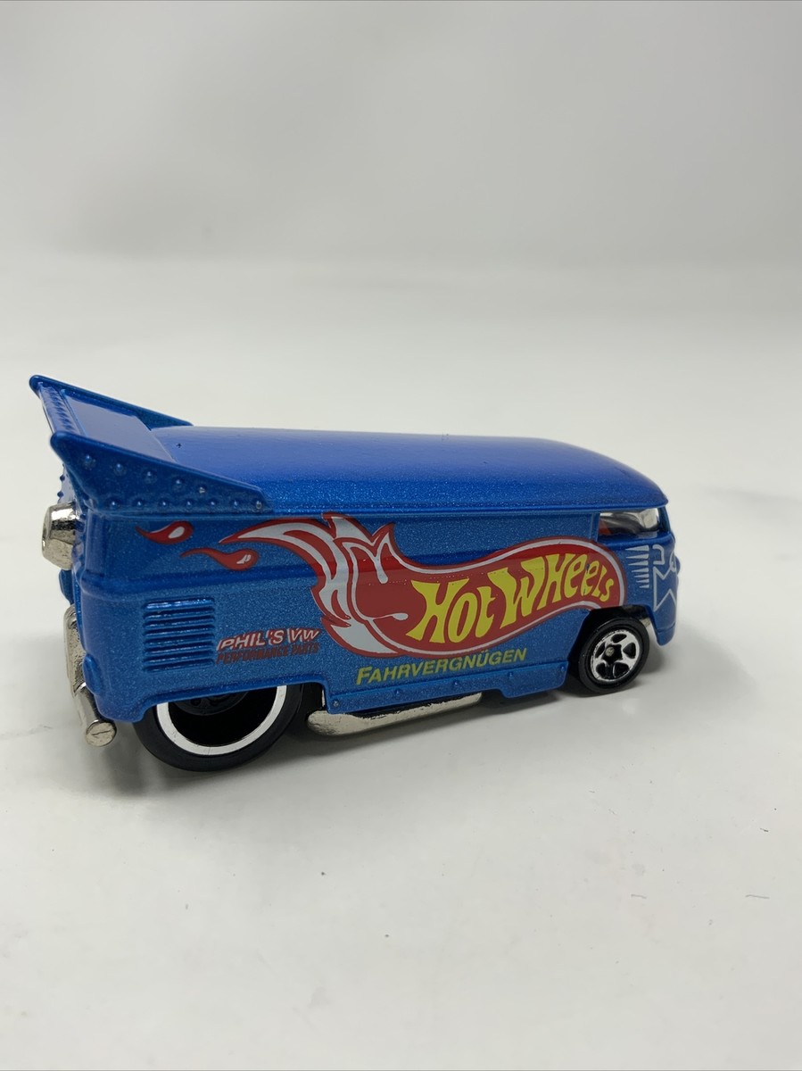 ミニカー Hot Wheels VW Bus 1996 FIRST EDITIONS Amazon.com: Hot Wheels - 1996 First Editions - #6 of 12 - VW