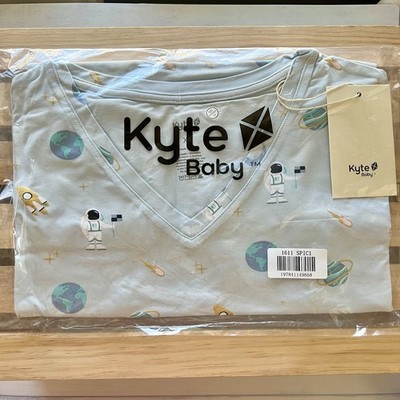 *NIB* Kyte Baby Women s XS Relaxed Fit V-Neck Tee In Ice Space Astronaut Rocket