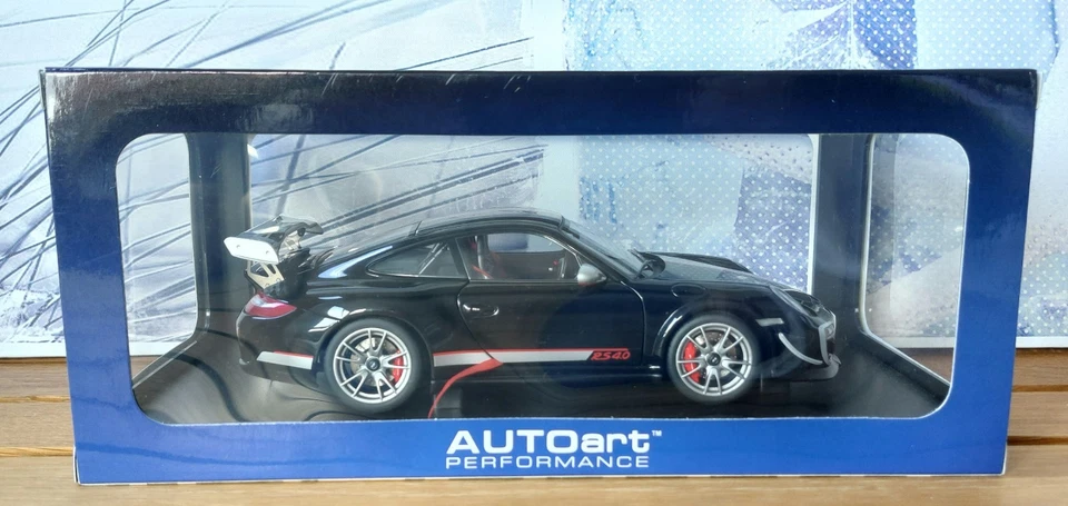AUTOART 1:18 Ref. 78146 PORSCHE 911 (997) GT3 RS 4.0 (GLOSS BLACK) - Imagen 3 de 4