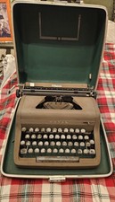 VTG  1955 Royal Senior  Companion MANUAL Portable Typewriter in Case W/Lock GUC  thumbnail