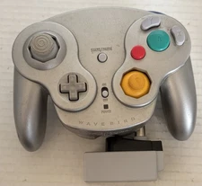 Nintendo Gamecube Wavebird Wireless Controller (Platinum/Silver) Dongle Reveiver