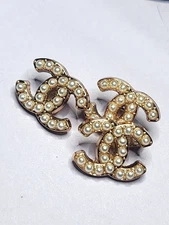 CHANEL  BUTTONS GOLD PEARLS 20 mm 3 PCS