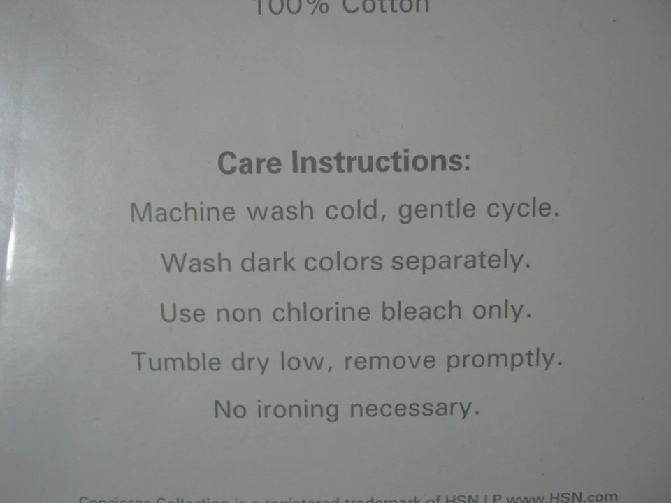 CONCIERGE Collection Full / Queen 100% Cotton Blanket (Blush ? looks Pink ) New - Image 4 of 4