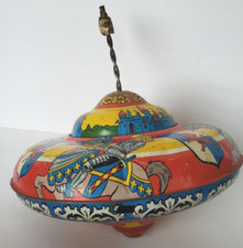 Vintage Large Ohio Art Tin Lithograph Top Toy Knights A3 - 140 Crest