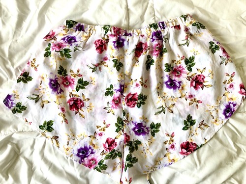 New Look Floral Print Floaty Shorts Size 12 - Picture 3 of 4