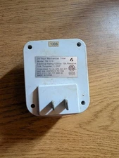 Intertek 24 Hour Plug-in Mechanical Timer Model TM-019
