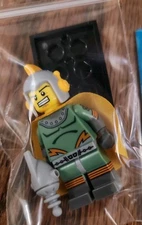 LEGO MINIFIGURES SERIES 17 RETRO SPACE HERO W/ BASE PLATE, MINI POSTER, FOIL BAG