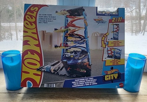 Hot Wheels City - Toy Car Track Set Transforming Race Tower, Single to Dual -New - Picture 1 of 7
