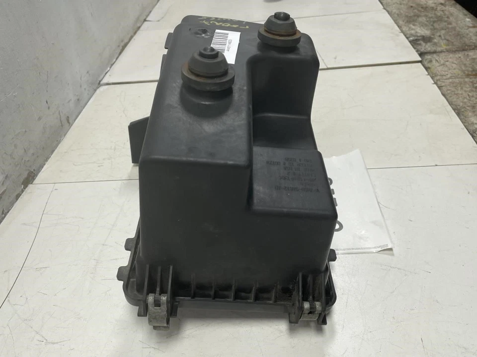 2010 LINCOLN MKZ FRONT LOWER AIR CLEANER BOX OEM+ - Image 2 of 4