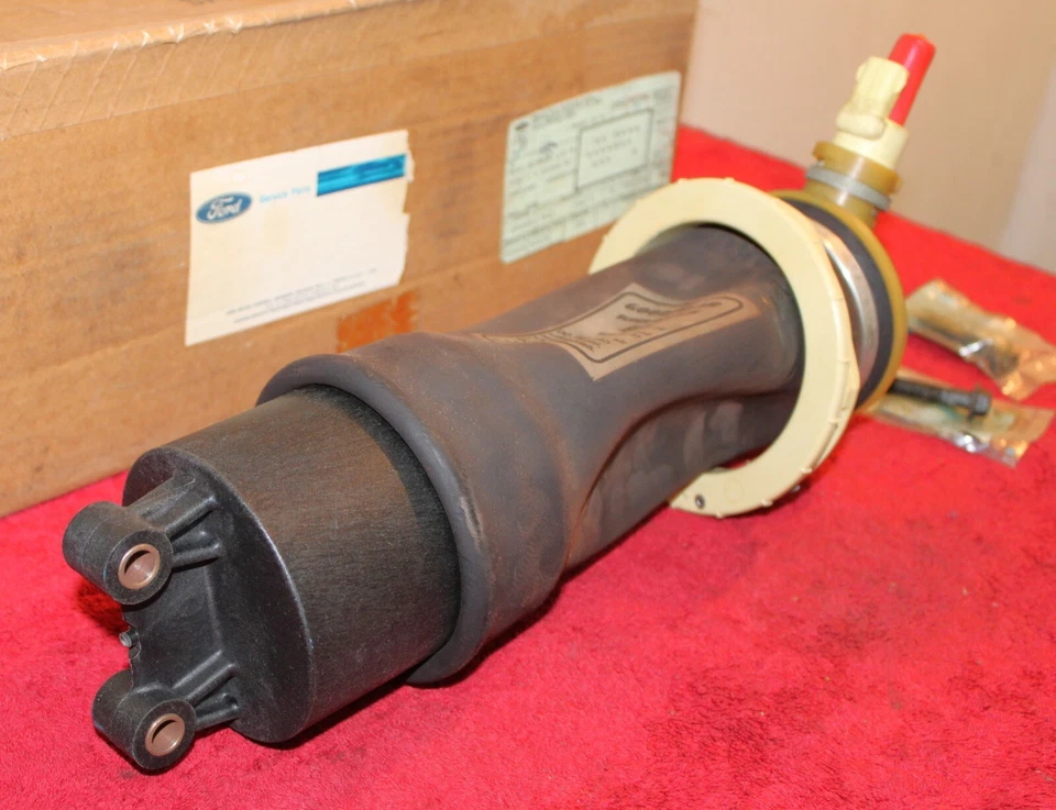1984-92 Lincoln Mark VII Coupe 84-87 Continental NOS REAR AIR SPRING & SOLENOID - Image 2 of 4