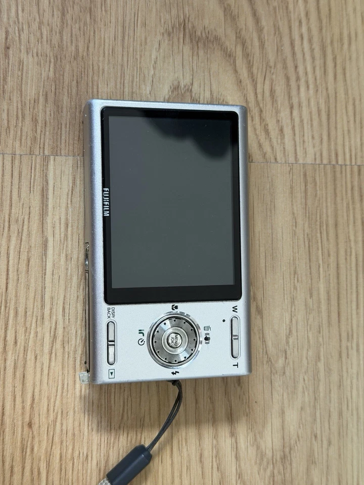 Fujifilm FinePix Z100fd, photo 3 of 4