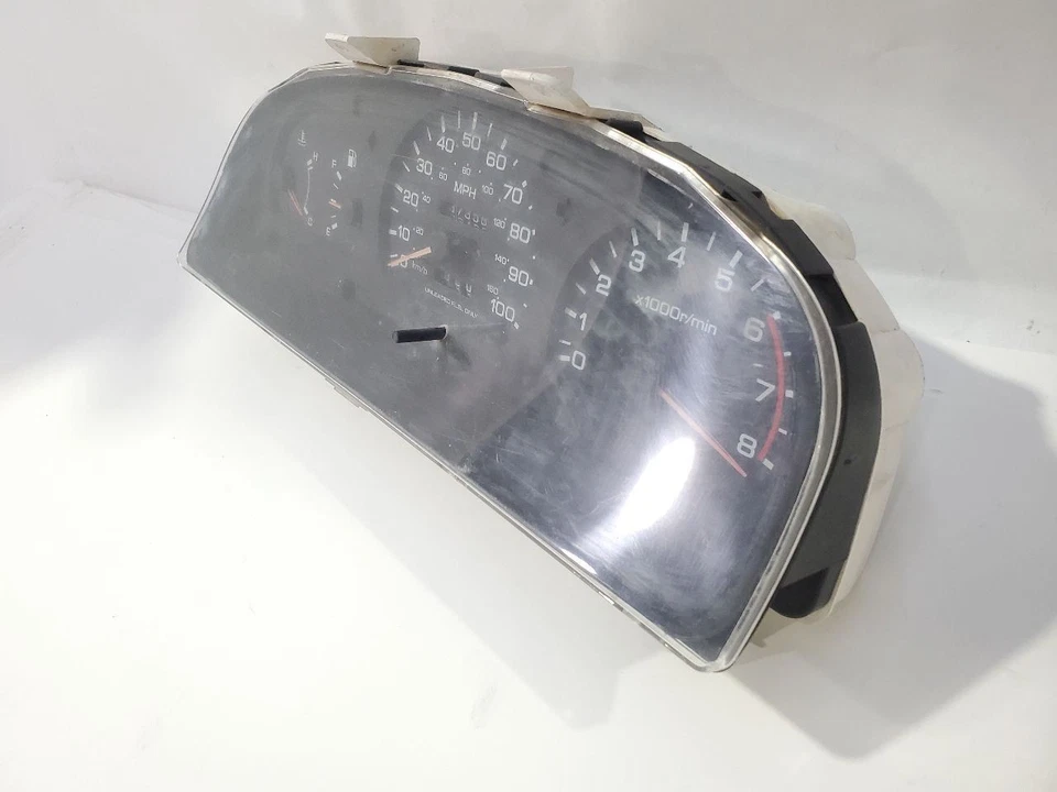 1995 Nissan Truck OEM Speedometer 2.4L Manual RWD  - Image 2 of 4
