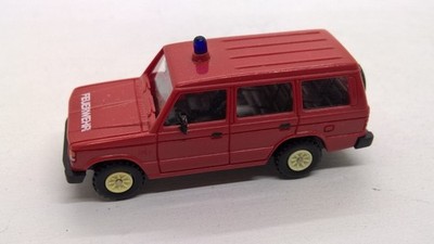 Rietze 1:87 Mitsubishi Pajero langer Radstand LWB rot Feuerwehr (12)