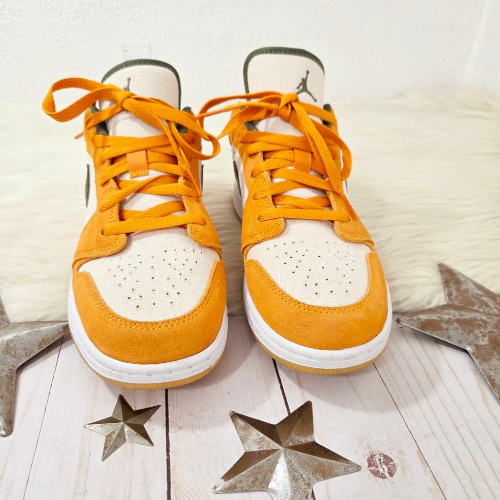 Nike Air Jordan 1 Low SE GS Ceramic sneakers light curry olive green size 6.5 Y thumbnail 2