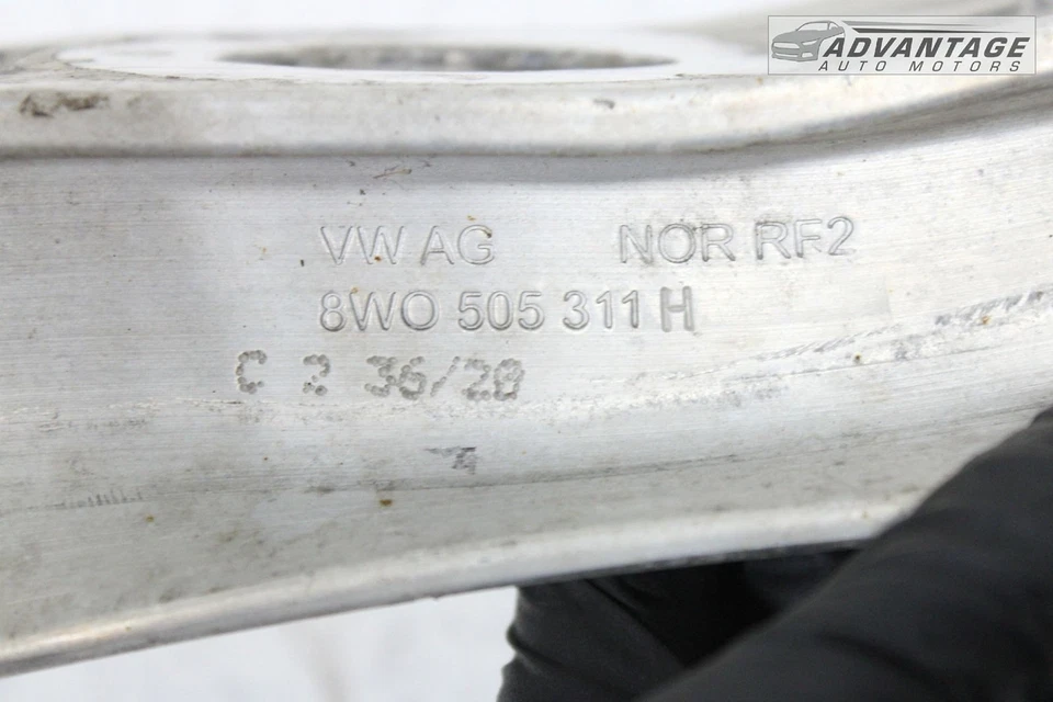 AUDI A4 QUATTRO 2016-2024 2,0 L suspensión trasera lado derecho brazo de control inferior OEM Foto 4 de 4