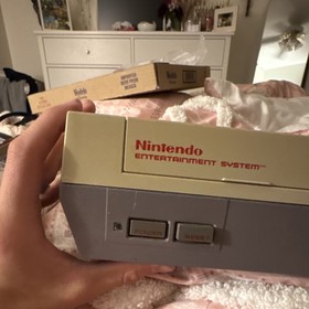 Nintendo Entertainment System NES-001 Home Console RF Connectivity NES