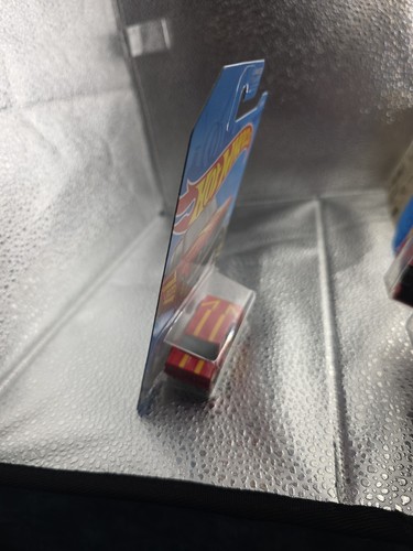 2019 Hot Wheels Red '71 DATSUN 510 Card #97 HW19-031819 - Picture 4 of 5