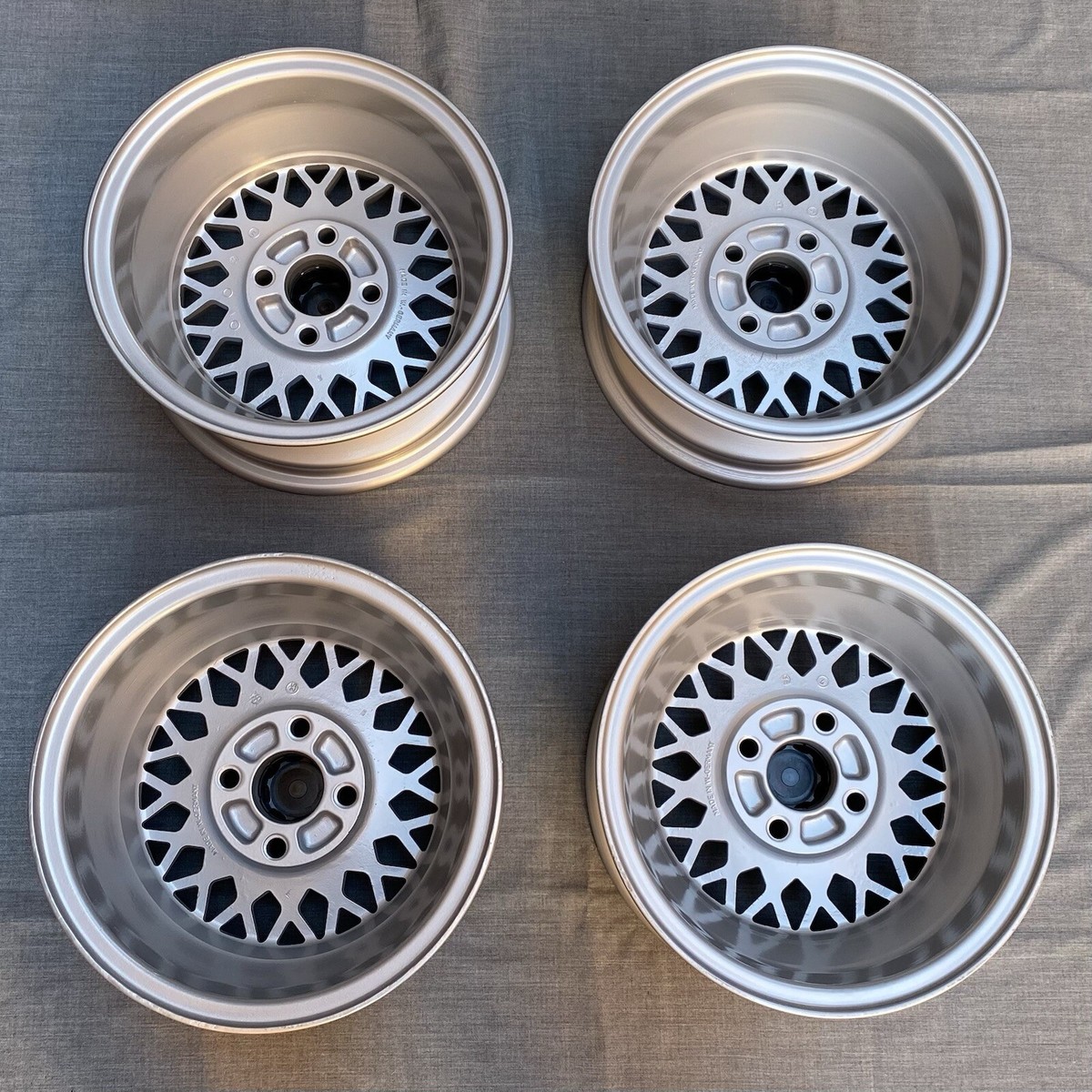 BBS Wheel Rim From BMW 2002 6jx13h2et13 Part Number KBA40179