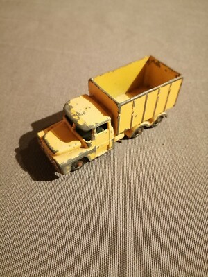 Husky GK22 Guy warrior truck 1965 1/64