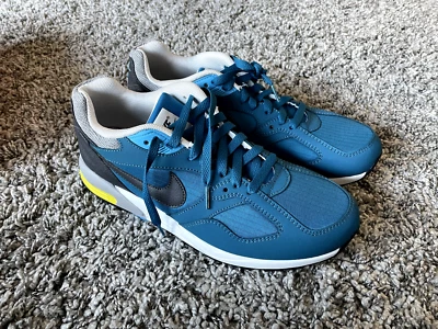 Nike Air Base II Gr. 44.5 US 10.5 UK 9.5 554705 007 Max Pegasus 1 90 95 98 - Bild 1 von 4