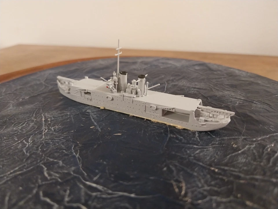 Argonaut 1/1250 ship model RN G. Miraglia aircraft carrier '20 regia marina n/b - Immagine 3 di 4