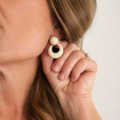 Vintage 1980s Gold Tone and White Resin Door Knocker Statement Drop Earrings