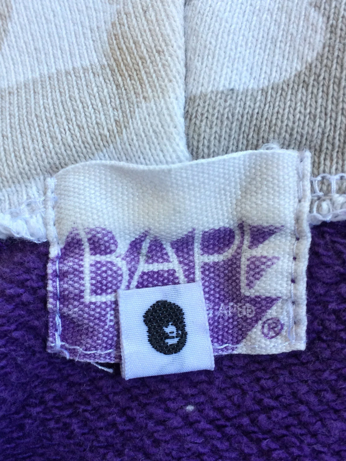 A BATHING APE (BAPE) Felpa con cappuccio S S 2006 Bape viola mimetica squalo