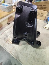 Automann MPB75161 Left Hand C Hanger, Peterbilt, Kenworth, Aluminum