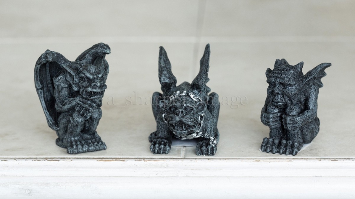 画材 Gargoyle shadow Irving Gargoyle Statue, Small Gothic Imp, New York, Handmade, Cast