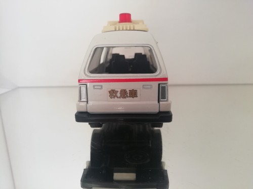 DIAPET YONEZAWA 014 TOYOTA TOWN ACE AMBULANCE SCALE 1:32 JAPAN NEAR MINT - Imagen 15 de 16