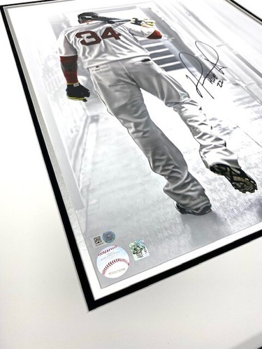 Authentic David Ortiz "HOF 2022" Autograph 25" x 30" Picture with Fanatics COA - Picture 2 of 3