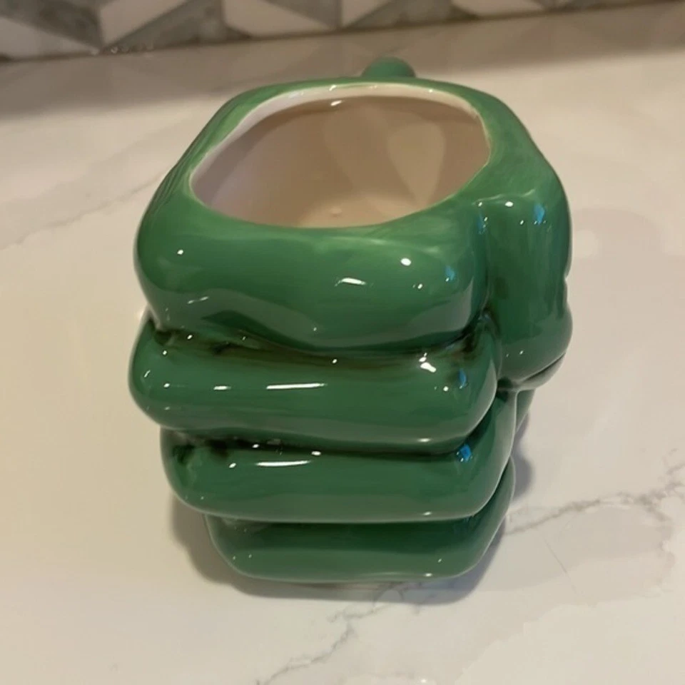 Taza de café de cerámica Marvel Incredible Hulk Fist 20 onzas Foto 2 de 4