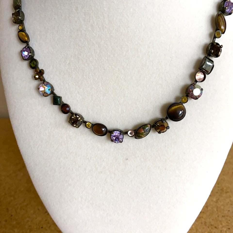 VTG Sorrelli Crystals & Stones Lovely Necklace In Brass Multicolor Lobster Clasp - Image 3 of 4