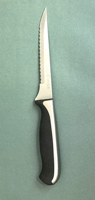 J.A. Henckels Everedge Plus Stainless Steel 15524-140 5.5'' Serrated Knife