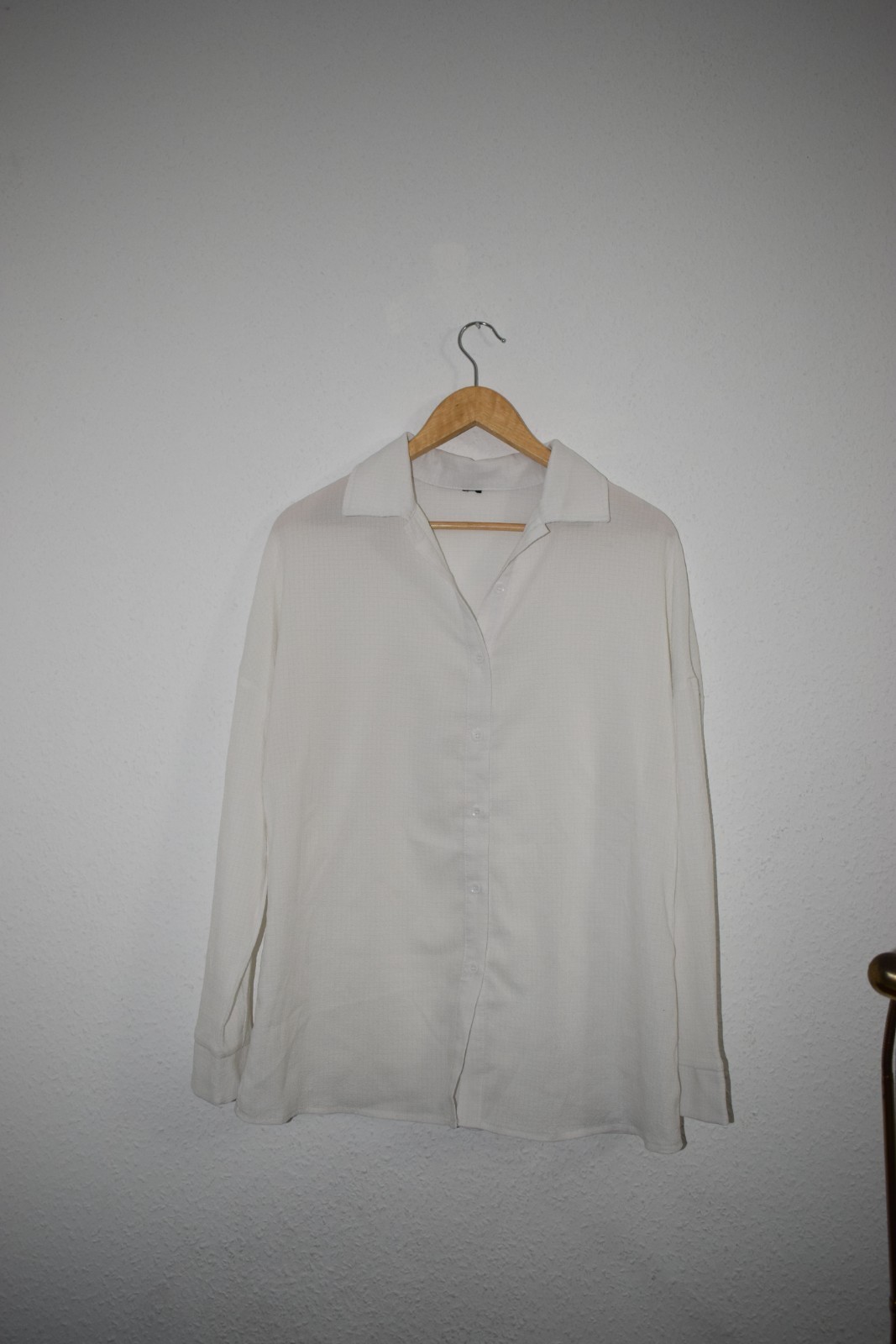 Women’s Oversized White Long Sleeve Textured Button Down Shirt image 2