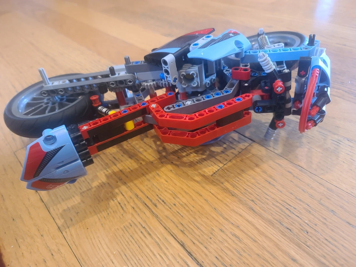  LEGO Technic Street Motorcycle : Toys & Games